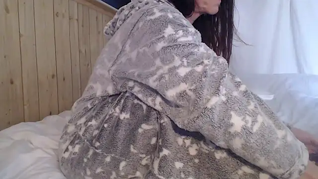 saraswirls69xh online show from February 21, 2:40 pm