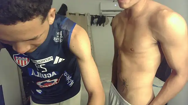 pocket loversxxx online show from May 7, 5:12 am
