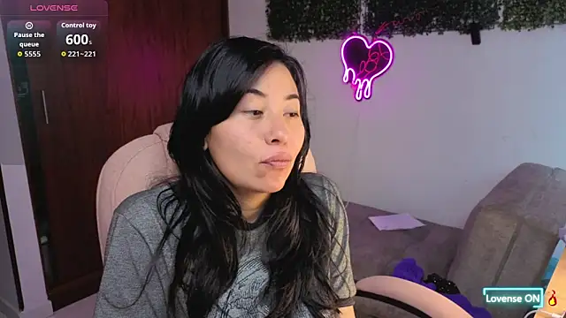 LolaOpalX online show from April 25, 4:59 pm