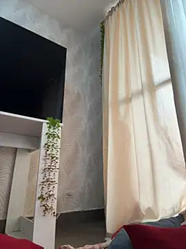 milablossom01 online show from June 7, 6:59 pm