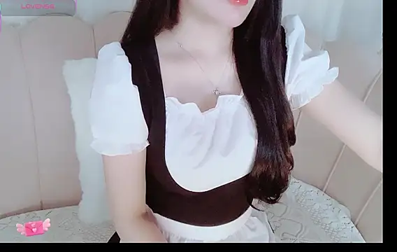 Junnatalie   online show from April 9, 5:32 am