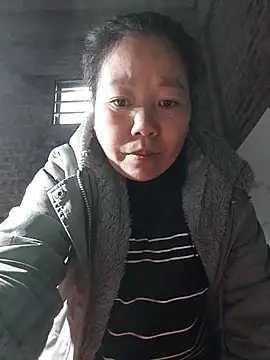 donaaa2 online show from March 14, 12:11 am