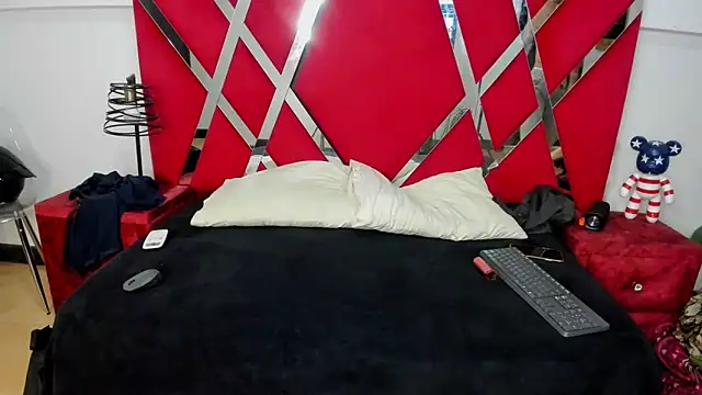 aishaxht online show from April 21, 8:16 pm