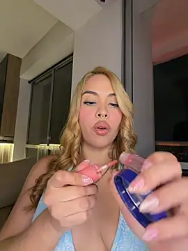 karymoron online show from April 25, 4:26 am