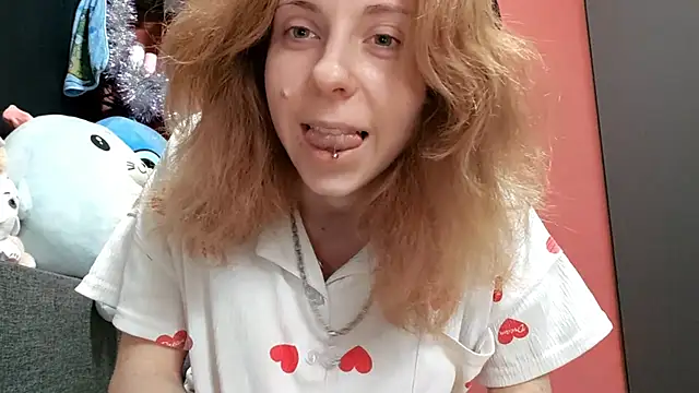 TiaraHenegan online show from January 9, 7:13 am