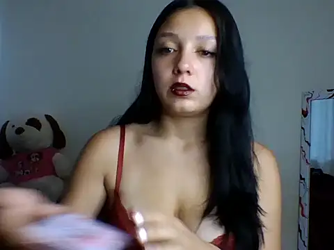 persefxne online show from August 3, 10:59 pm