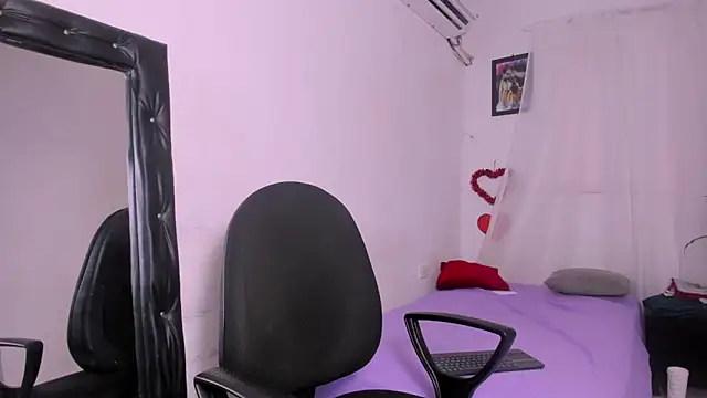 hazel slim online show from March 12, 4:31 pm