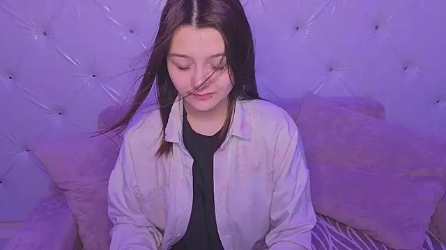 xxxnaughtyfoxyxxx online show from April 24, 5:16 pm