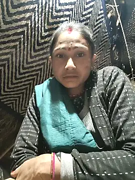 lodhi8080 online show from January 18, 2:35 pm