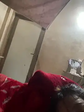 mode-bae online show from March 8, 1:04 pm