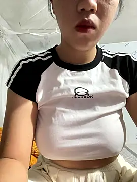 Likine002 online show from January 6, 1:31 am