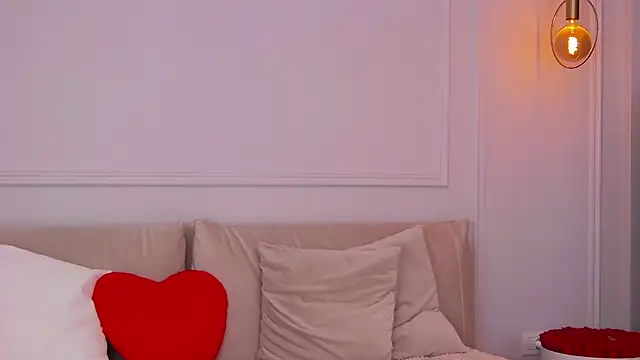 AriannaRuss online show from February 11, 6:37 am