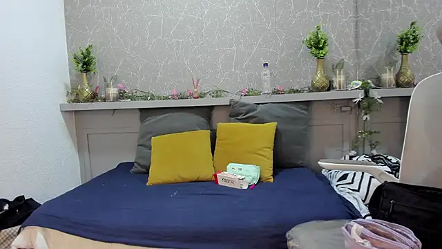 CristalBm  online show from June 8, 2:18 pm