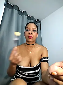 KATALINA SANTANA  online show from April 25, 11:02 pm