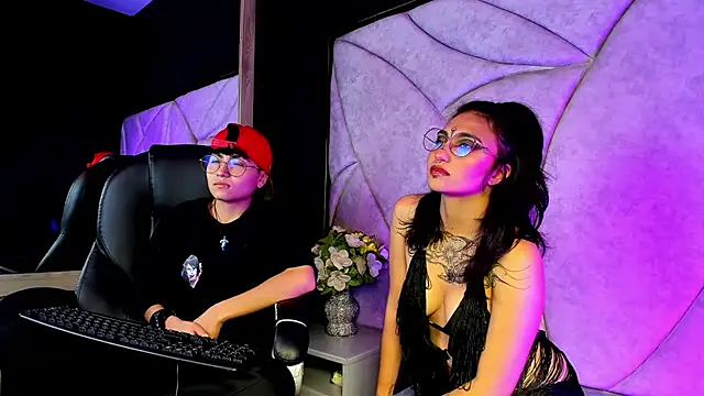 velvet mystic online show from April 24, 2:14 am
