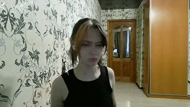 LxayBloom online show from April 27, 1:25 am