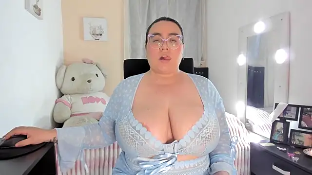 KarlaLannee online show from May 23, 2:10 am