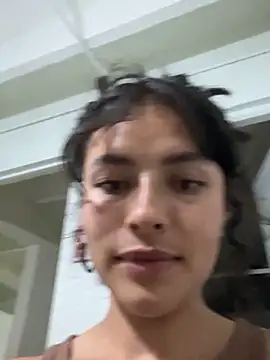 auroramooon online show from March 6, 11:11 pm