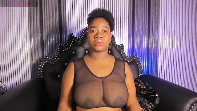 EbonyTanisha online show from April 26, 2:20 am