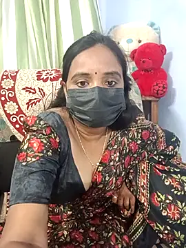 Tinarosy13 online show from February 9, 4:20 pm