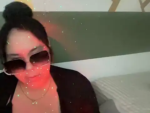 Thickfreakylatina online show from March 31, 1:38 am