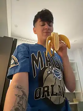 ravenryx online show from April 18, 11:02 am