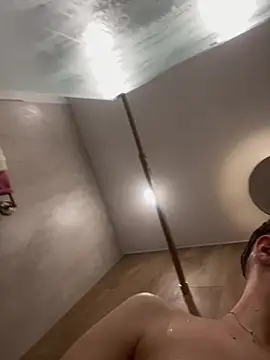 ravenryx online show from April 18, 7:07 pm