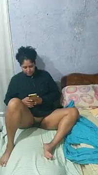 Isabel and Heckler online show from April 25, 12:35 am