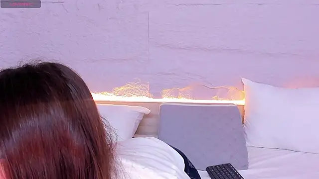 lanna 18  online show from January 19, 11:39 am