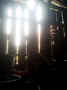 Piu 18 online show from April 28, 7:23 am