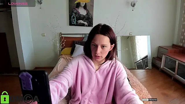 Lily Viola online show from April 23, 8:11 am