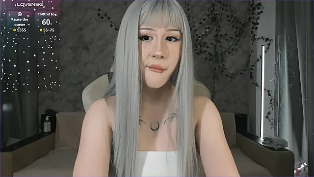 Necucubi02 online show from April 26, 11:41 am