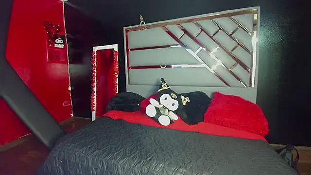 Mia Miller001 online show from February 16, 9:03 pm