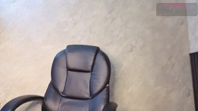 tanisha  lux online show from April 25, 2:47 am