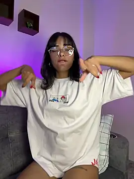 Iam Lyan  online show from March 29, 8:41 pm