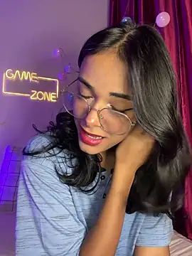 Iam Lyan  online show from February 1, 9:46 pm