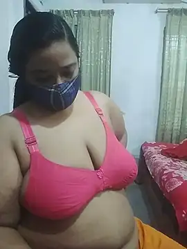 momo loves online show from April 22, 5:15 am