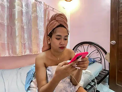 Mira Janee online show from January 9, 11:58 am