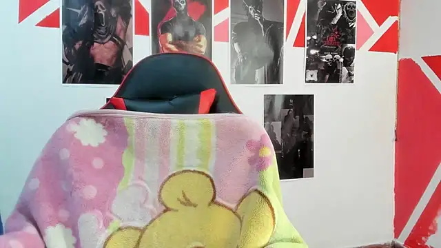 abril onnel online show from April 24, 6:44 pm