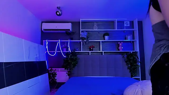 StephieRousee online show from June 11, 5:26 am