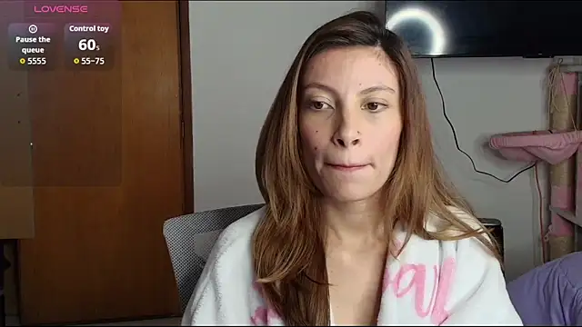 Sweet moon v  online show from April 20, 11:19 pm