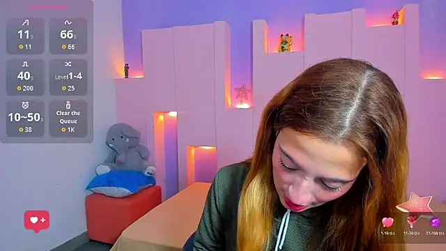 emilywilliis online show from February 5, 1:03 pm