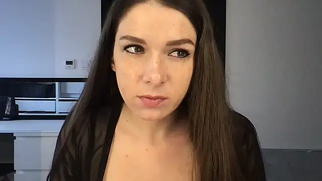 Little Mia Secret online show from July 18, 3:36 pm