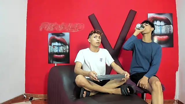 AVENGER BOYS2026 online show from April 22, 7:22 pm