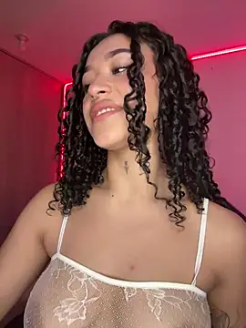 crystal dlun online show from April 15, 6:08 pm