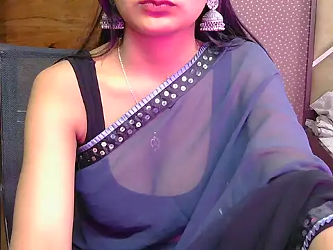sweet riyaaa online show from April 11, 7:45 am