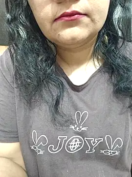 piryasharma005 online show from April 18, 11:15 pm