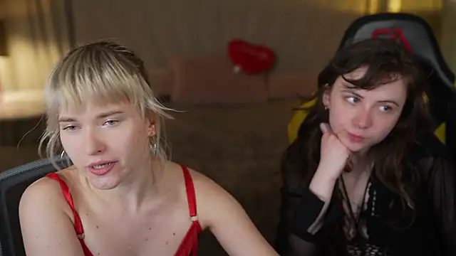 Orly flame online show from April 29, 5:30 pm