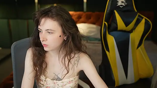 Orly flame online show from April 24, 2:53 pm