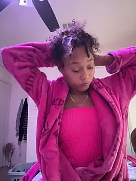 Tamiii420 online show from April 23, 3:58 pm